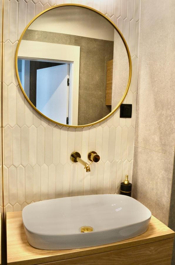 Plac Unii Gold Apartment Гдиня Екстериор снимка